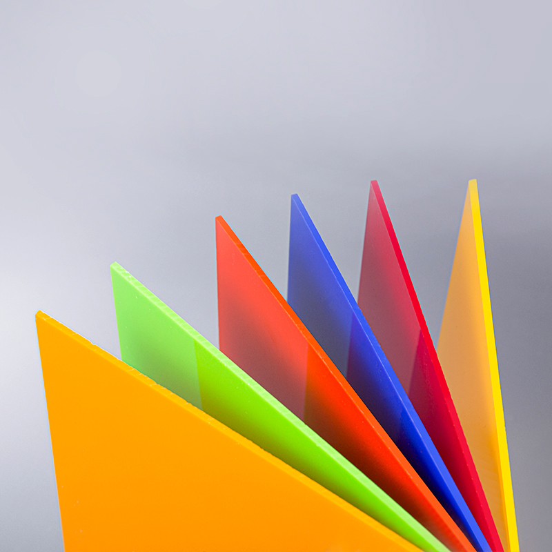Lembaran akrilik yang berwarna -warni